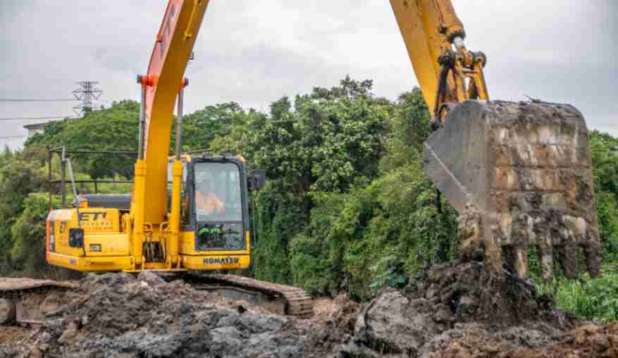 Desassoreamento do Rio Jundiai