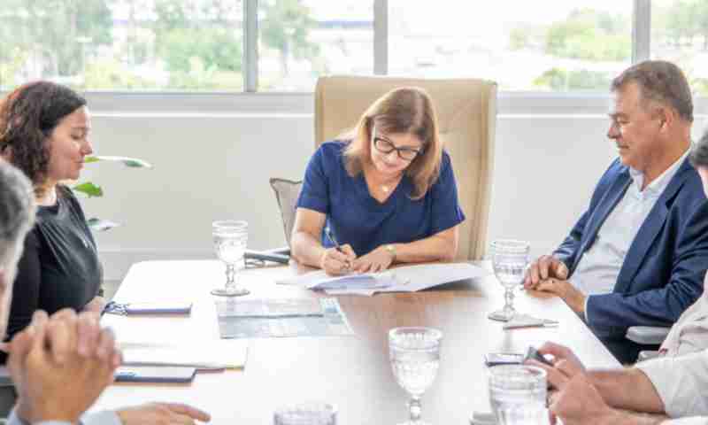 Em reunião ocorrida nesta quinta-feira 5 com representantes do Governo Federal, prefeita Mara Bertaiolli pediu a retomada do projeto Minha Casa Minha Vida na Vila Estação