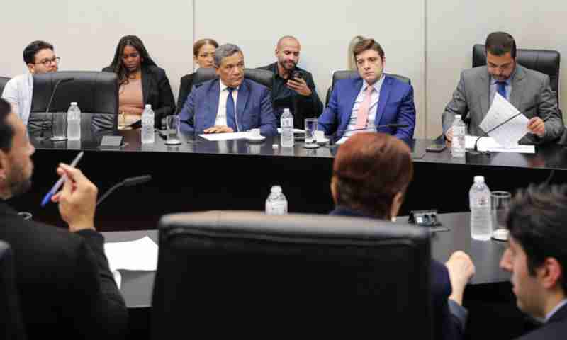 Alesp fiscalizará 30 postos de combustíveis