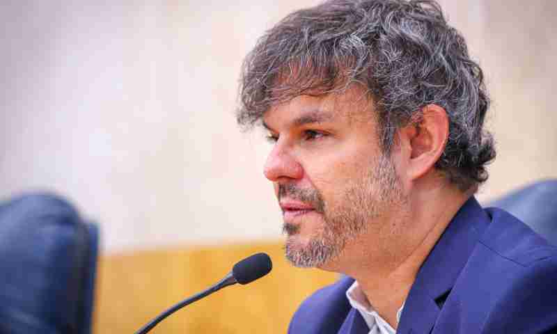 Vereador Adrilles Jorge registra BO