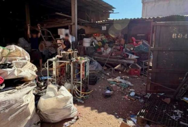 Ferros velhos fechados e adegas autuadas em Mogi