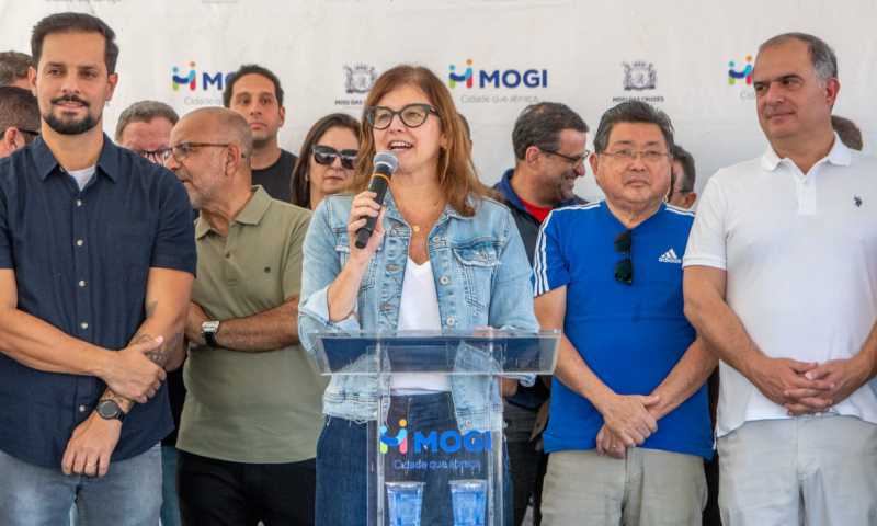 Mara Bertaiolli inaugura Praça Kaizuka em Cesar de Souza