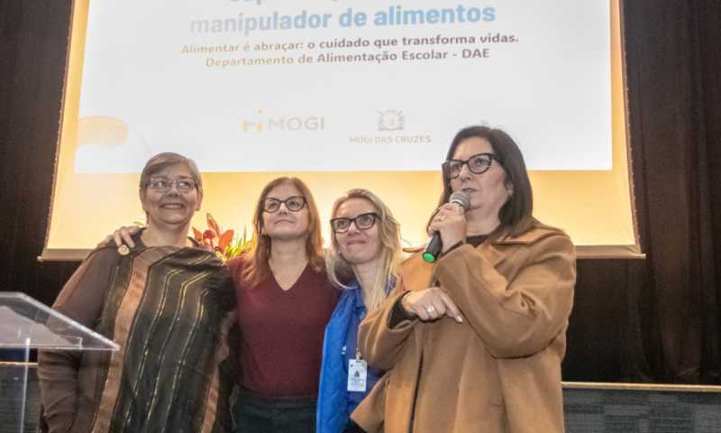 Prefeita Mara Bertaiolli anuncia medidas de valorização das profissionais que atuam na merenda escolar