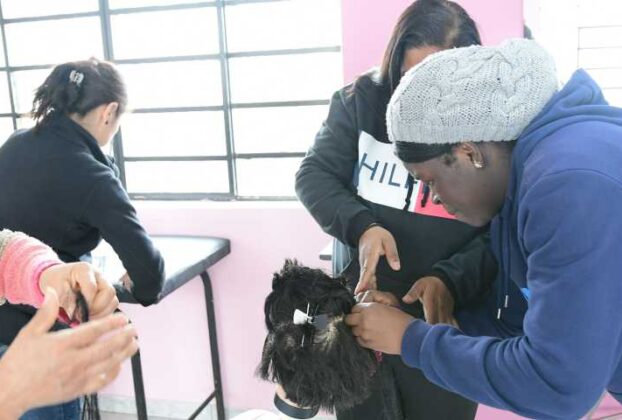 Suzano com cursos gratuitos de beleza