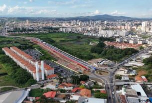 Inaugurada há 4 meses, a avenida Roberto Simonsen recebeu 180 mil veículos