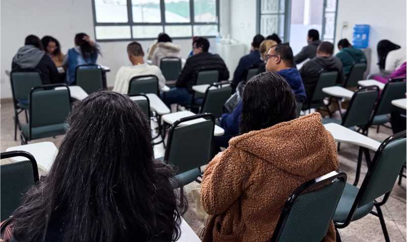 Arujá Emprega com 20 vagas para vigilante e auxiliar de limpeza