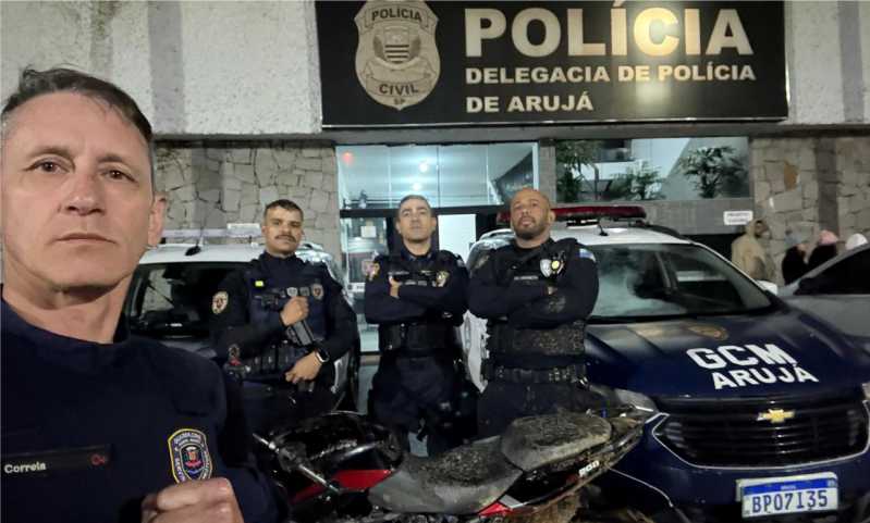GCM de Arujá recuperou moto roubada