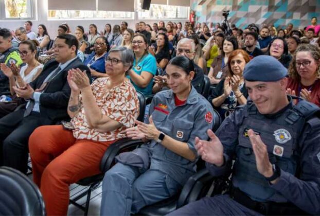 Prefeita Mara Bertaiolli apresentou o Educação Mais Segura, um aplicativo para aumentar a segurança nas escolas municipais