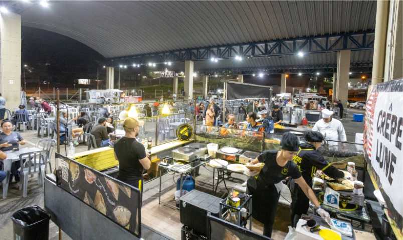 Feira Noturna de Braz Cubas com sorteios para o Mês das Crianças