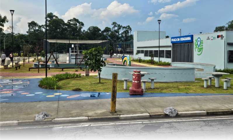 Praça da Cidadania com cursos gratuitos de manutenção de motos